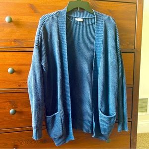 Knit cardigan with pockets
